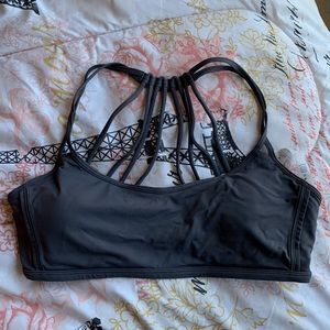 lululemon lighten up sports bra size 10